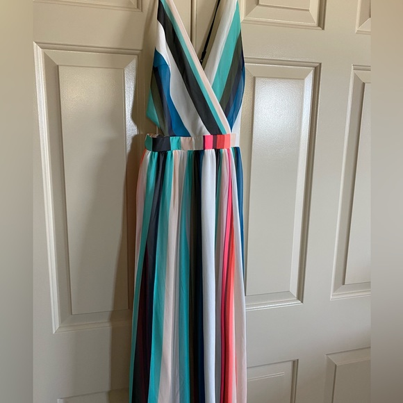 NWT Express Striped Surplice Lace-Up Back Maxi Dress in Multicolor Stripe - Picture 9 of 14